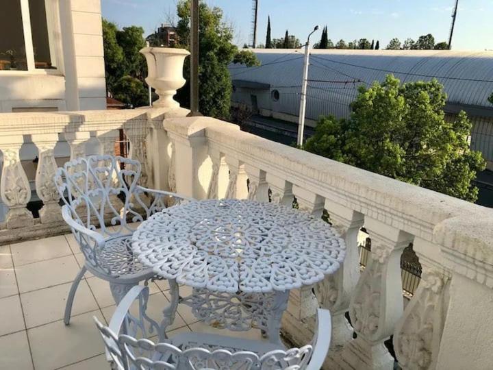 Бутик-Отель Белый Дом Балерины Σουχούμι Εξωτερικό φωτογραφία