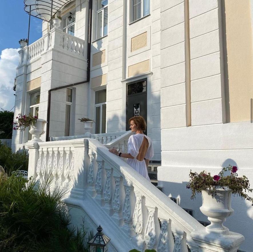Бутик-Отель Белый Дом Балерины Σουχούμι Εξωτερικό φωτογραφία